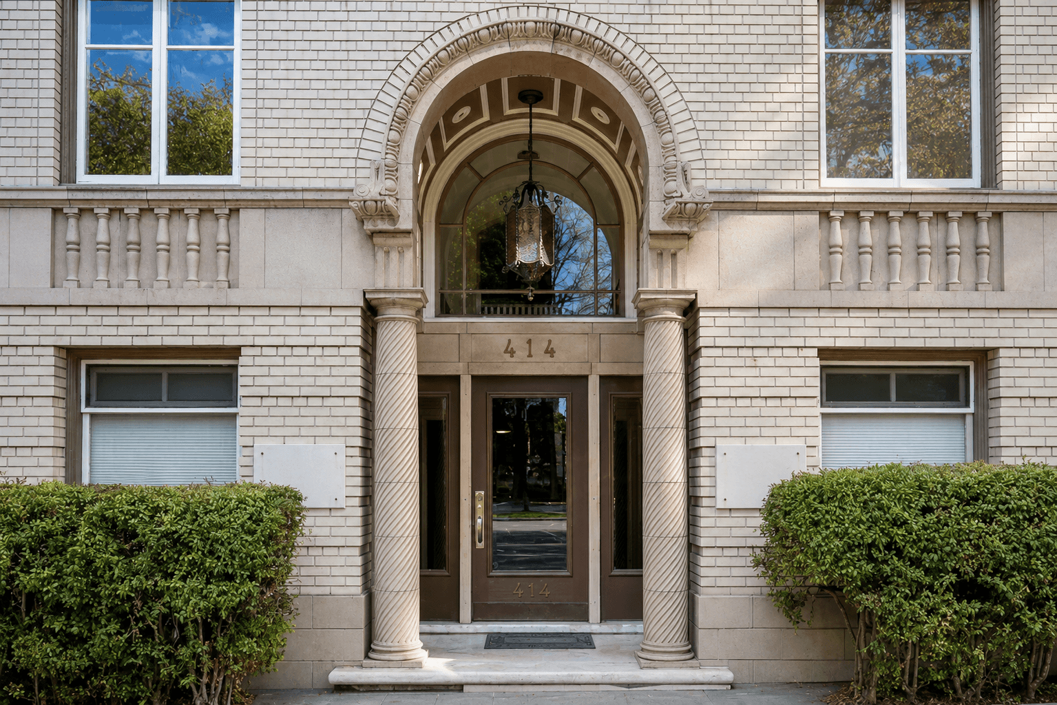 414 Grand Ave. photo 3